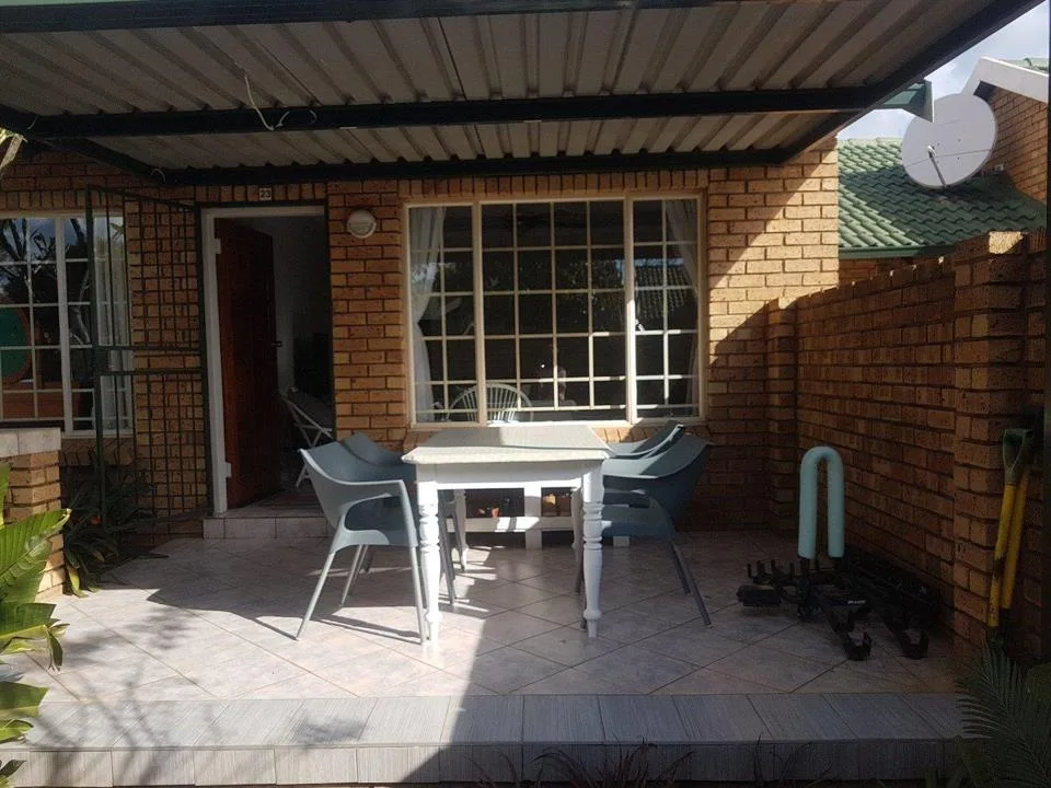 2 Bedroom Townhouse to rent in Highveld