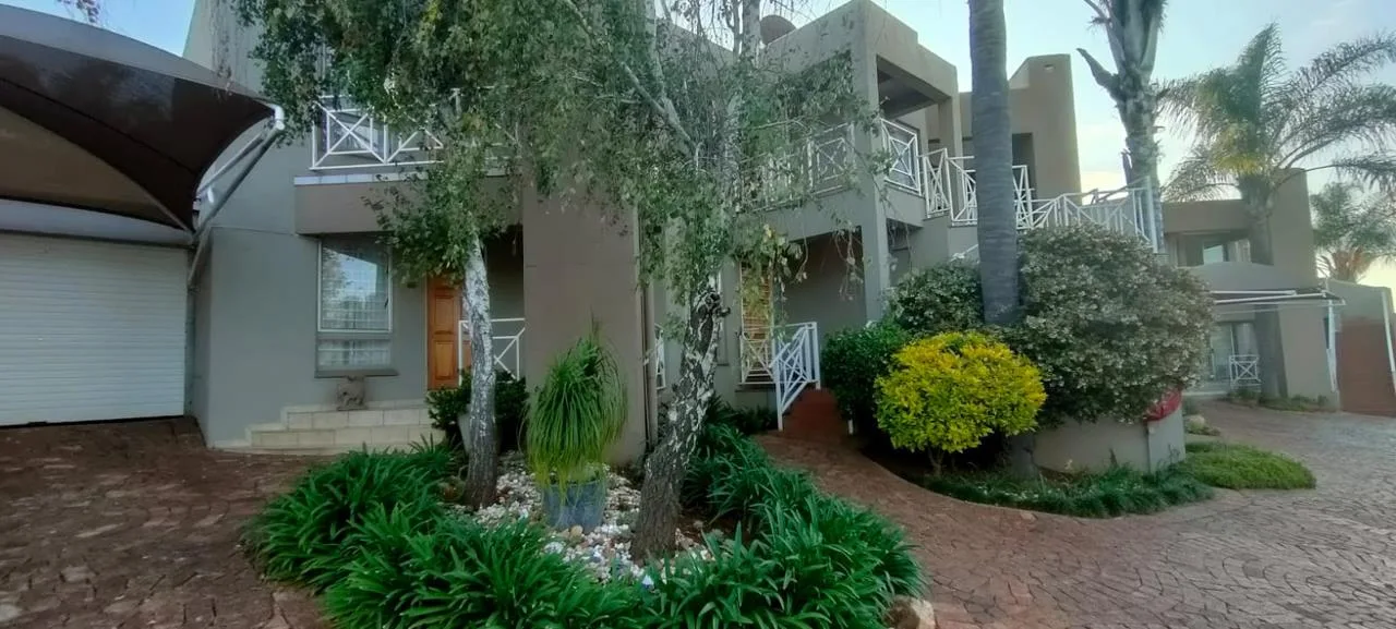 2 Bedroom Townhouse to rent in Rangeview