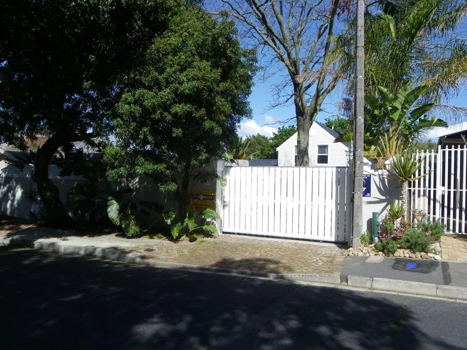 1 Bedroom House to rent in Boston