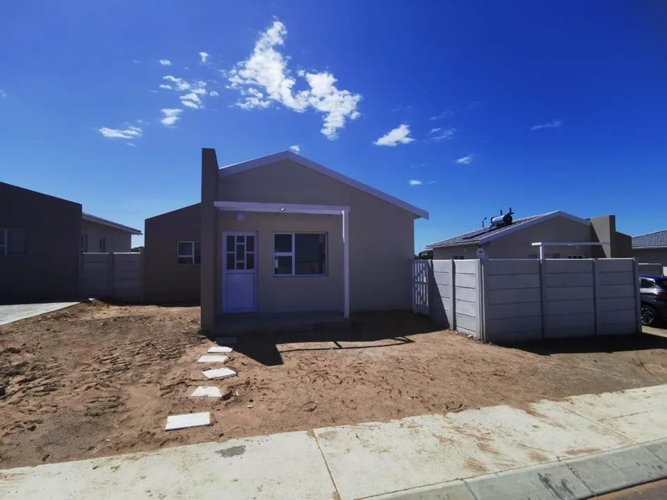 2 Bedroom House for sale in Gonubie