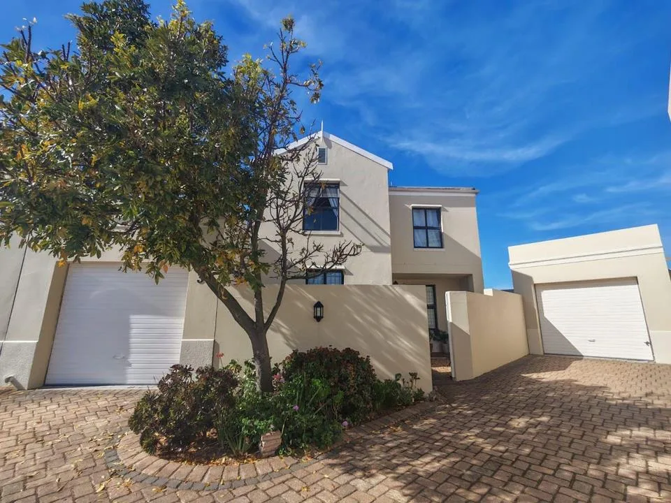 3 Bedroom Townhouse to rent in Royal Ascot