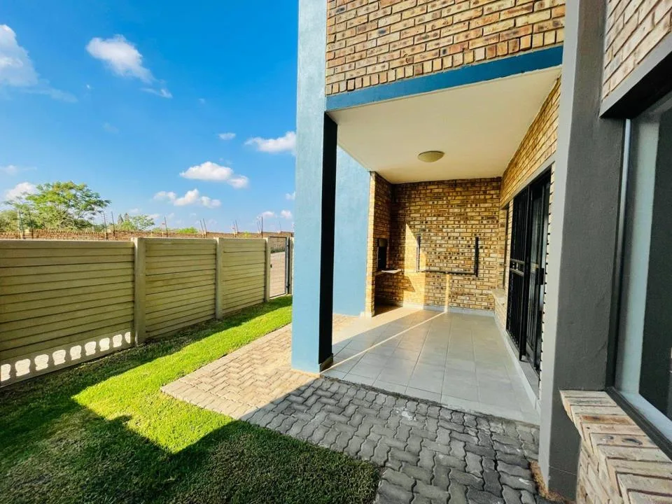 2 Bedroom Apartment / flat to rent in Raslouw