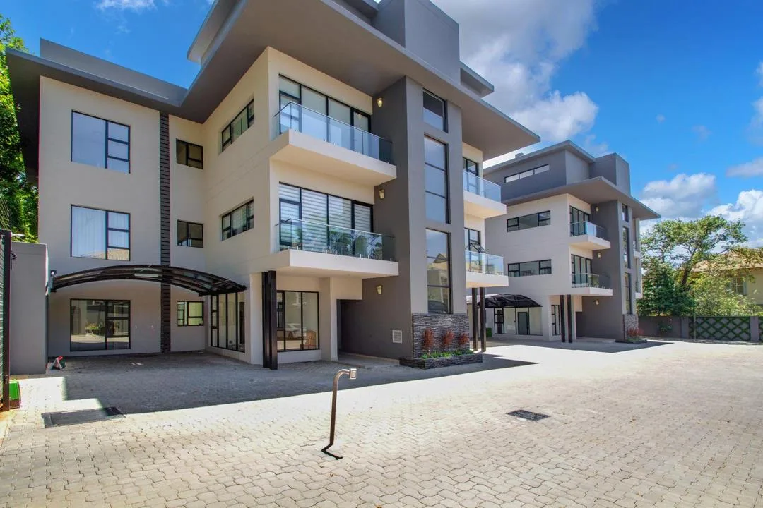 3 Bedroom Apartment / flat to rent in Houghton Estate