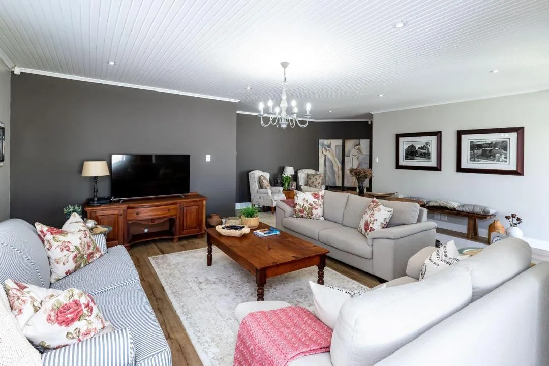 4 Bedroom House for sale in Nahoon