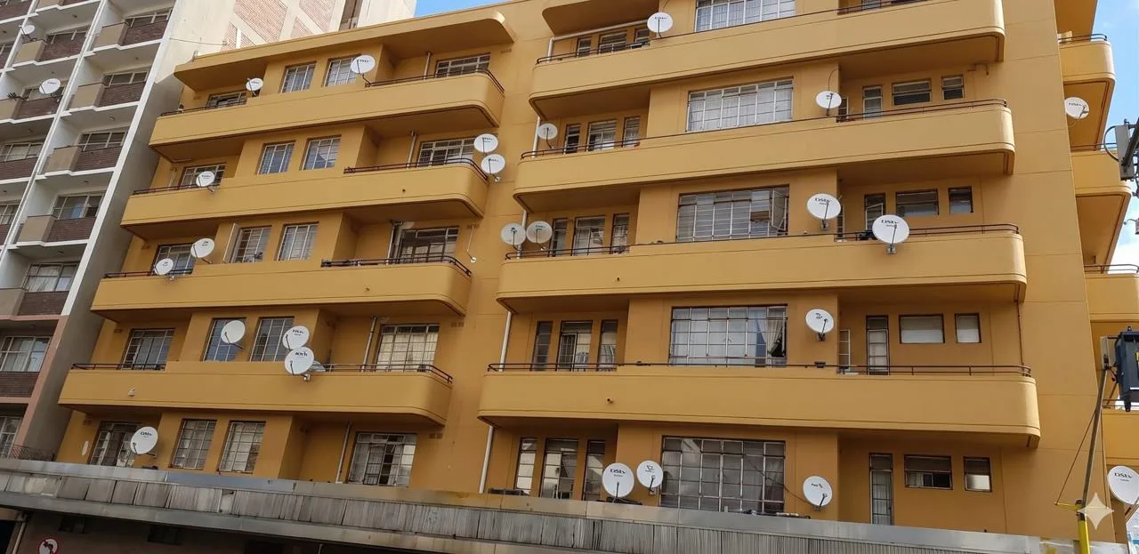 0.5 Bedroom Apartment / flat to rent in Johannesburg Central