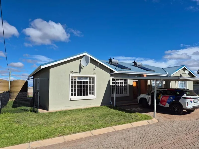2 Bedroom Townhouse to rent in Amberdale