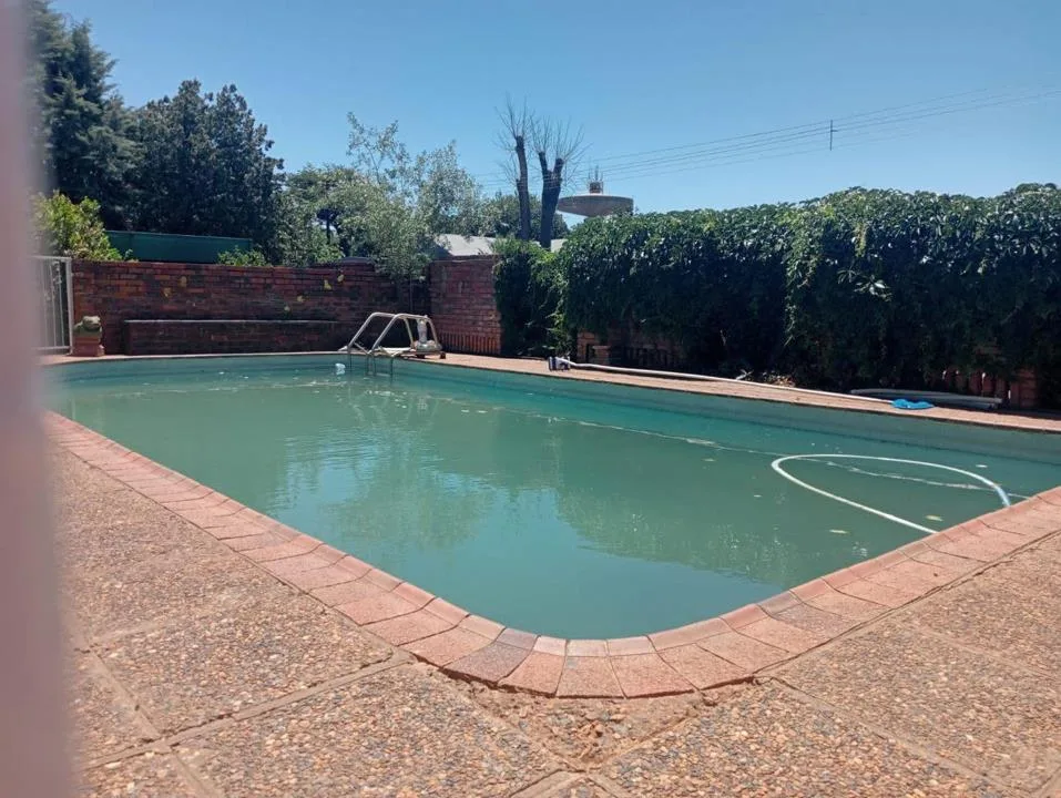 5 Bedroom House for sale in Kuruman