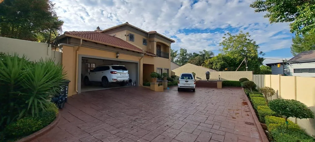 3 Bedroom House to rent in Waterkloof Glen