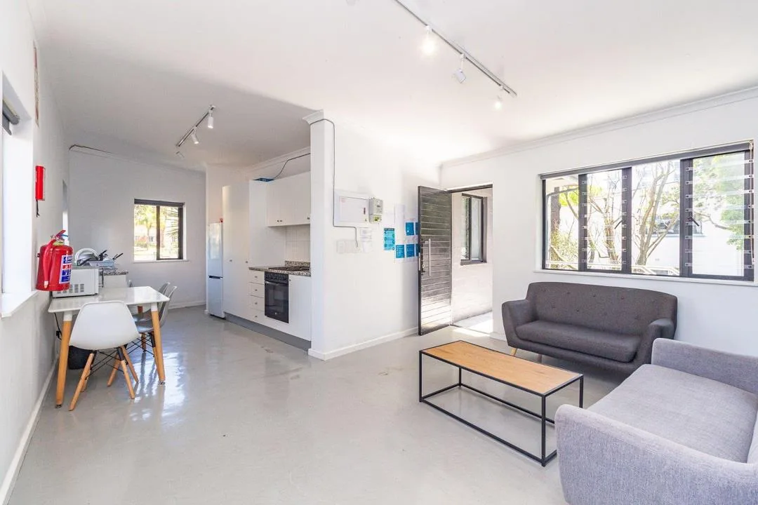 4 Bedroom Apartment / flat to rent in Rosebank