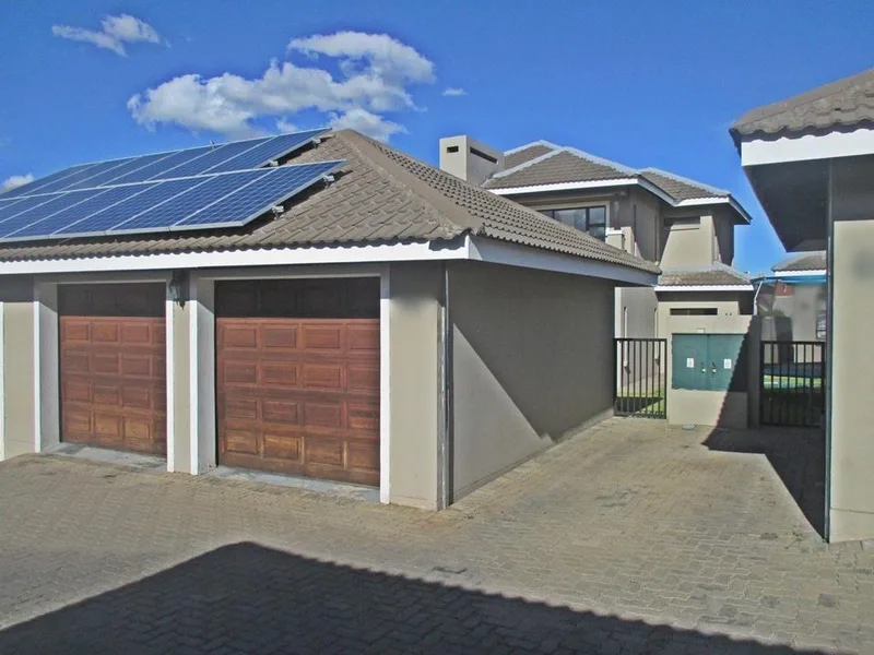 3 Bedroom House for sale in Shellyvale