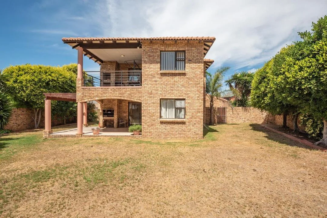 3 Bedroom House for sale in Bluewater Bay