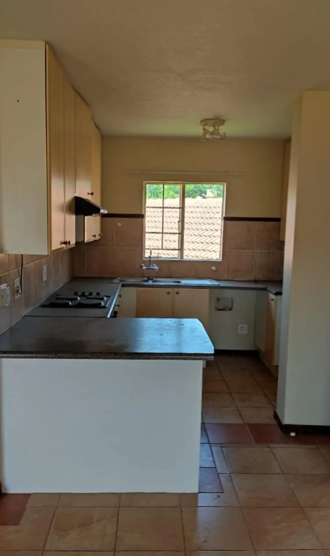 2 Bedroom Townhouse to rent in Olympus AH