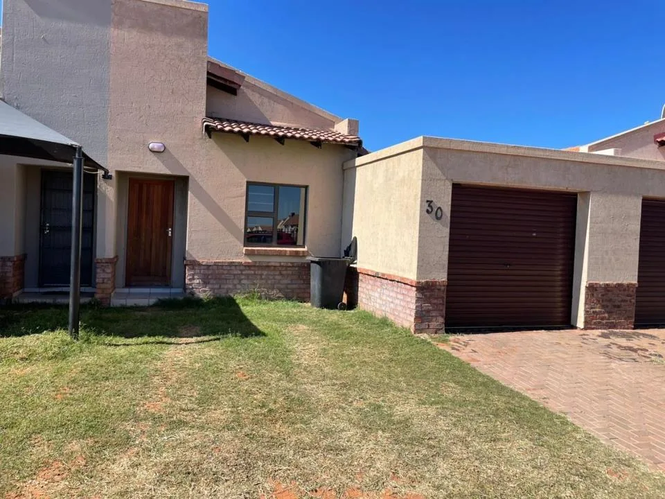 2 Bedroom Townhouse to rent in Kathu