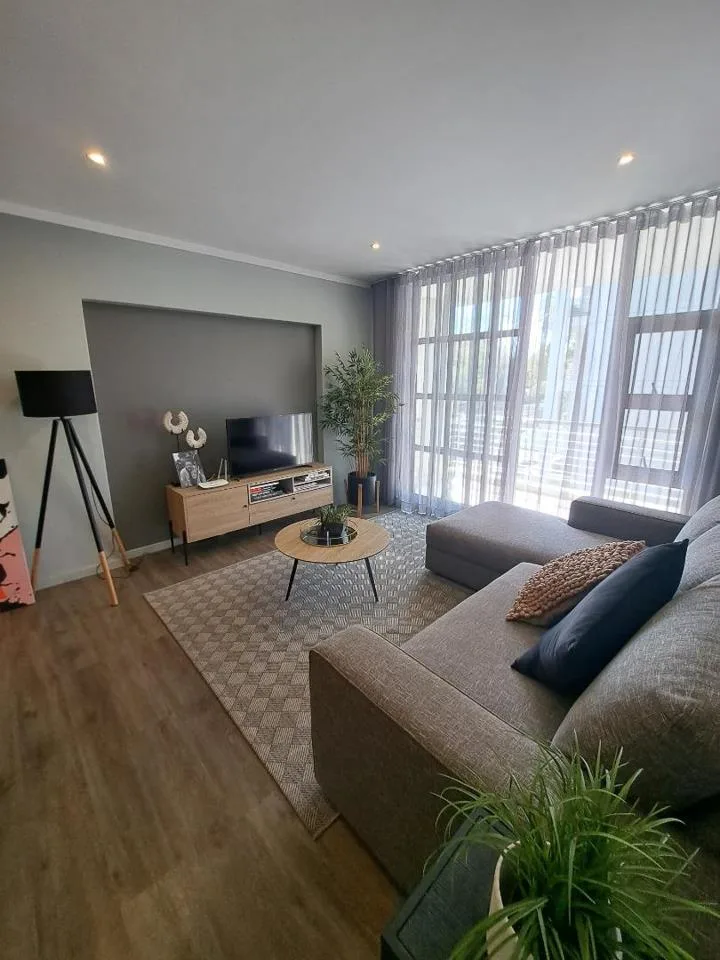 2 Bedroom Apartment / flat to rent in Rosebank
