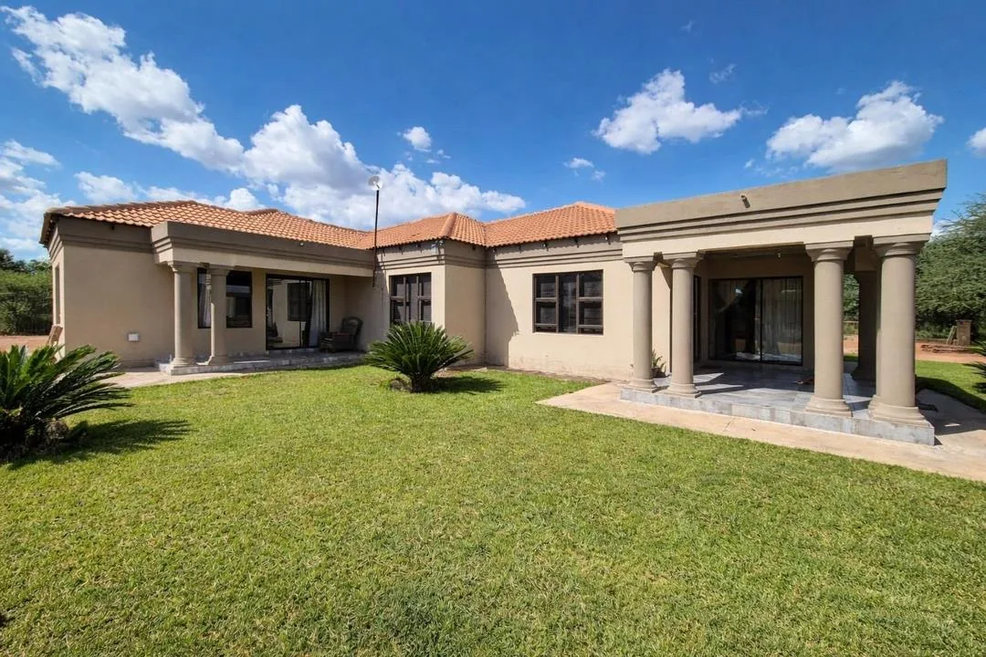 4 Bedroom House for sale in Thabazimbi Rural