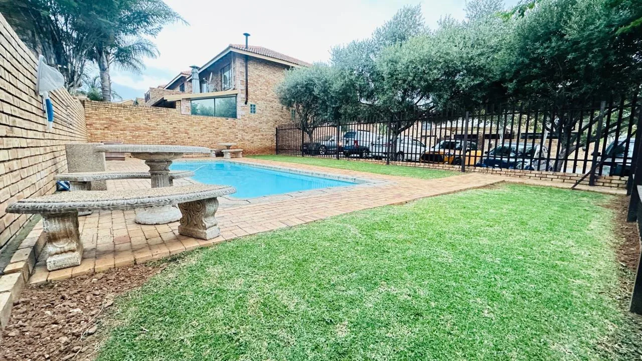 3 Bedroom Townhouse to rent in Willowbrook