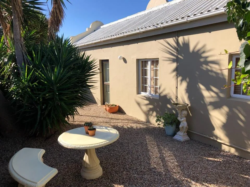 1 Bedroom Apartment / flat to rent in Westcliff