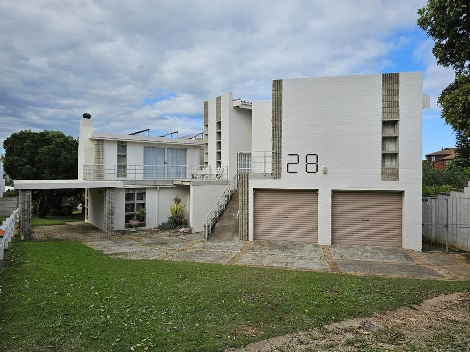 3 Bedroom House for sale in Wavecrest
