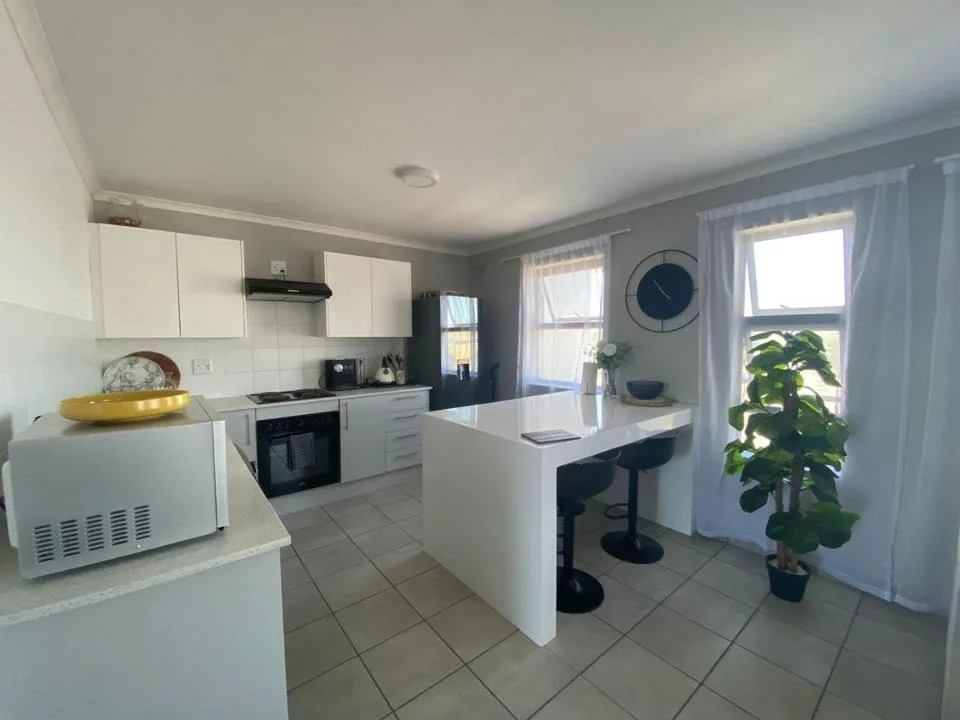 2 Bedroom Apartment / flat to rent in Parklands East