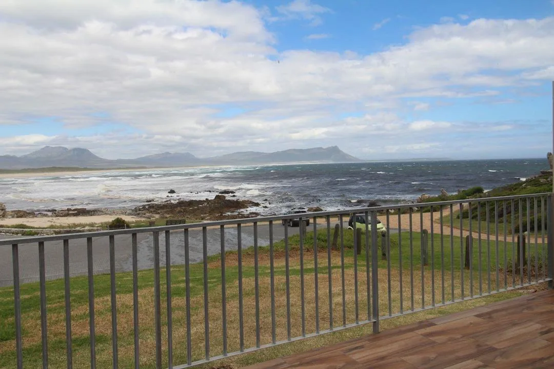 2 Bedroom Apartment / flat to rent in Kleinmond Central