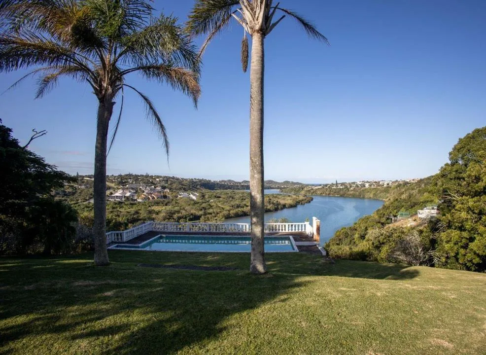 4 Bedroom House for sale in Bonnie Doon