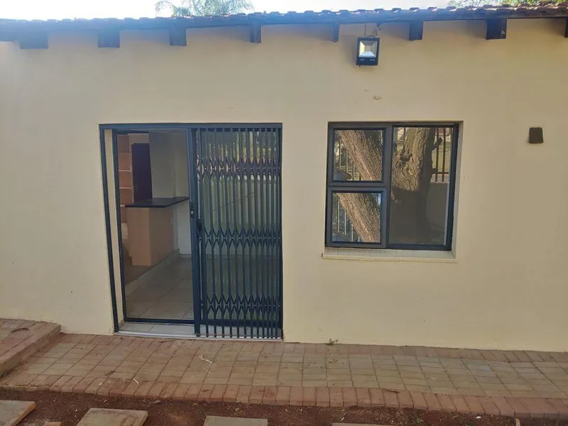1 Bedroom House to rent in Garsfontein