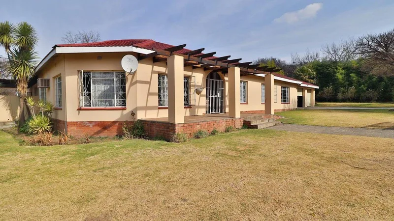 4 Bedroom House for sale in Ficksburg