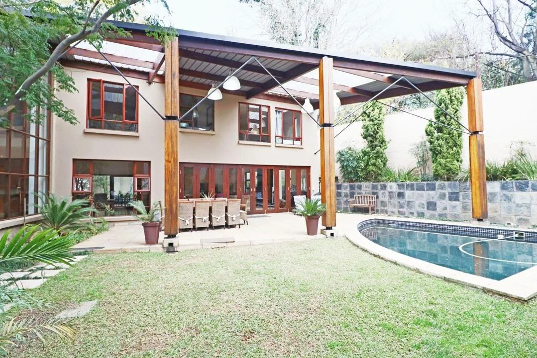 5 Bedroom Townhouse to rent in Bryanston