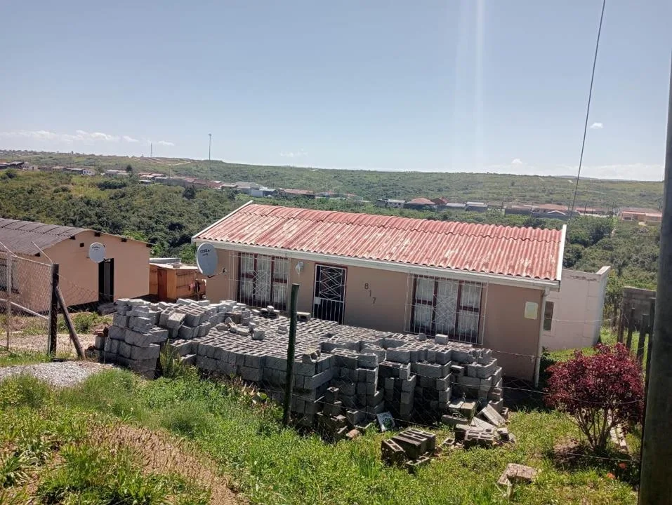 2 Bedroom House for sale in Mdantsane Nu 16