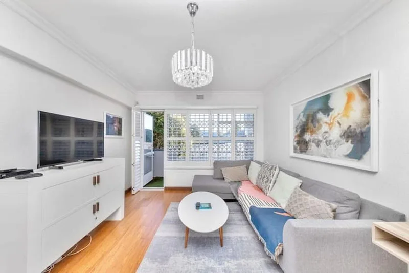 1 Bedroom Apartment / flat to rent in Claremont Upper