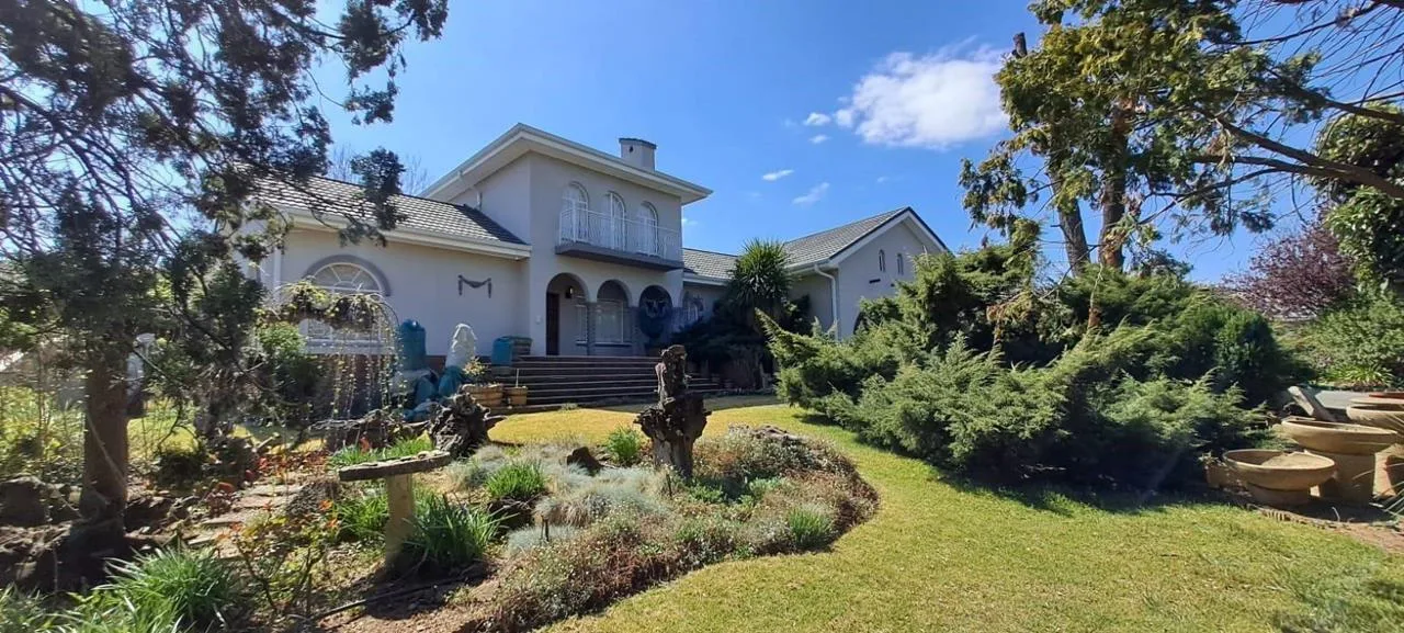 4 Bedroom House for sale in Panorama