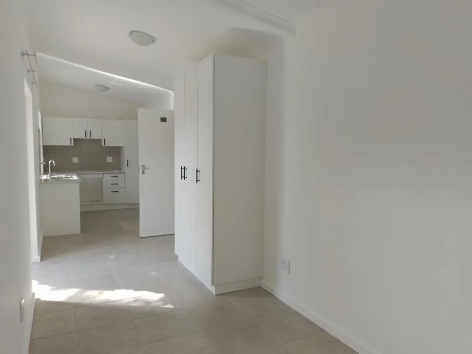 Apartment / flat to rent in Claremont