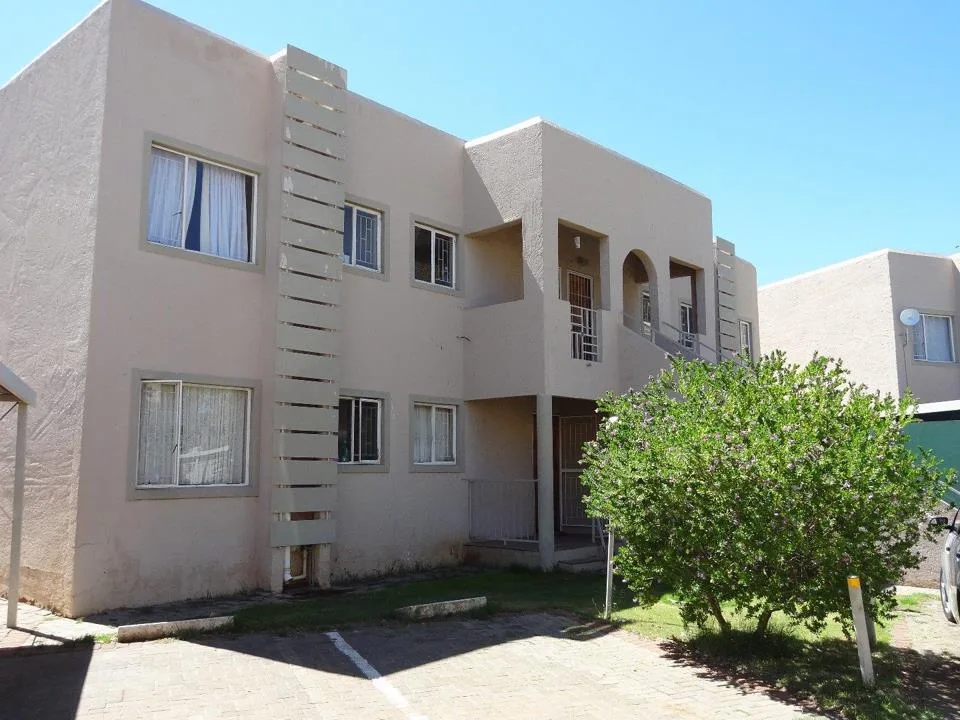 2 Bedroom Apartment / flat for sale in Langenhovenpark