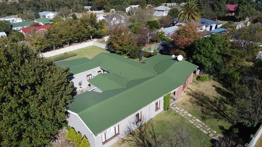 4 Bedroom House for sale in Cathcart