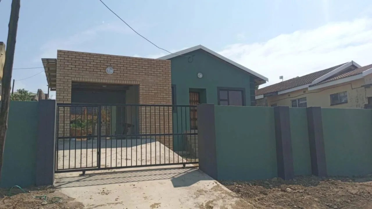 3 Bedroom House for sale in Southernwood