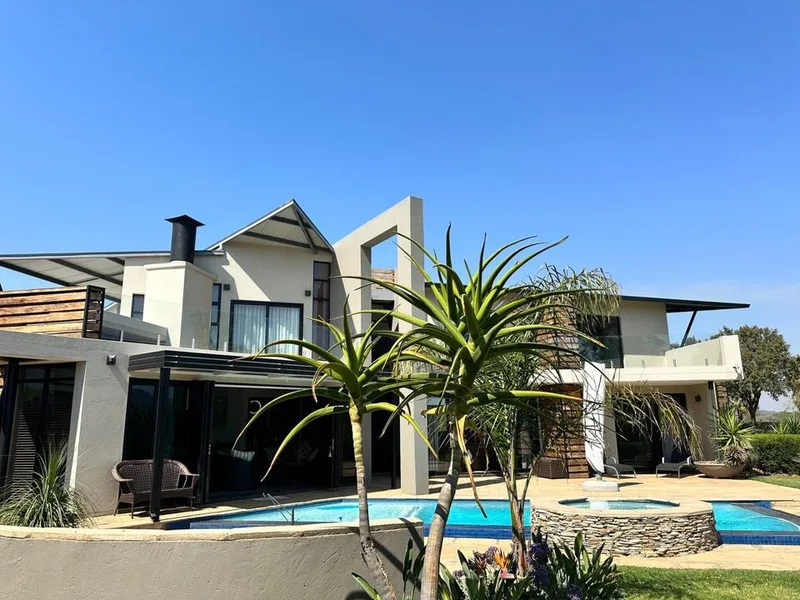 4 Bedroom House for sale in The Islands Estates