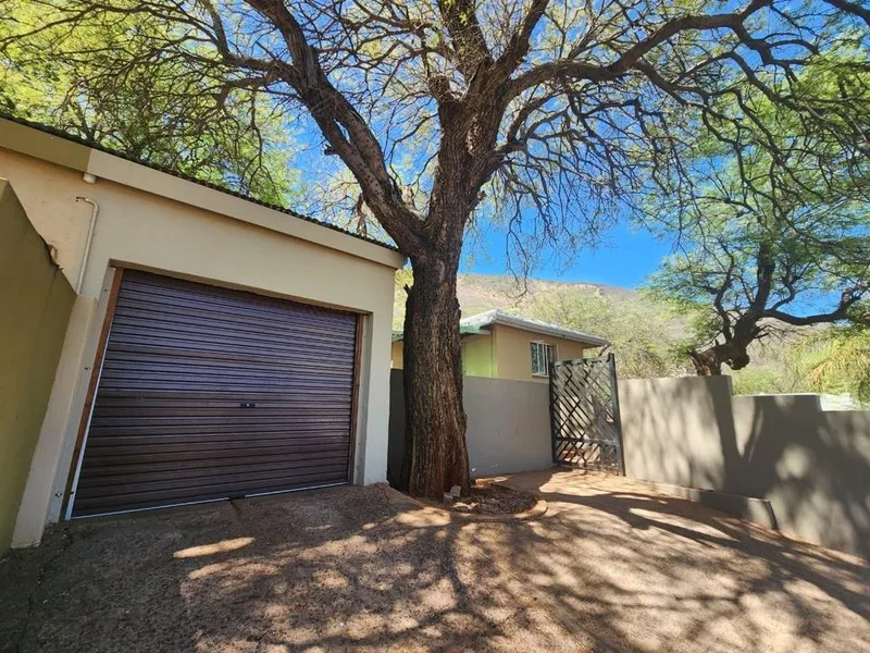 3 Bedroom House for sale in Thabazimbi