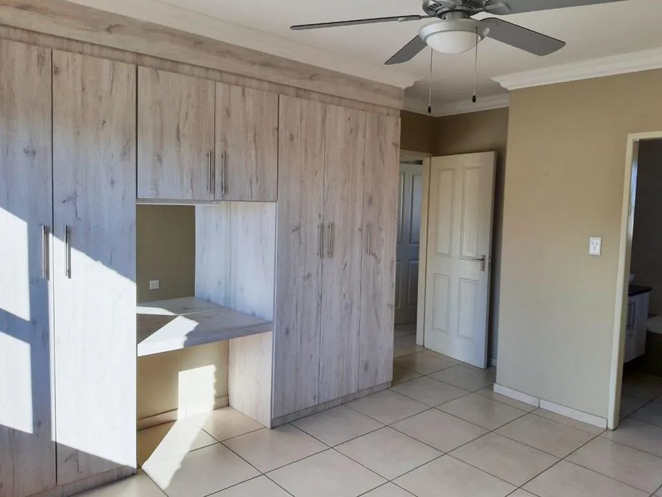 3 Bedroom Townhouse to rent in Vanderbijlpark SW 2