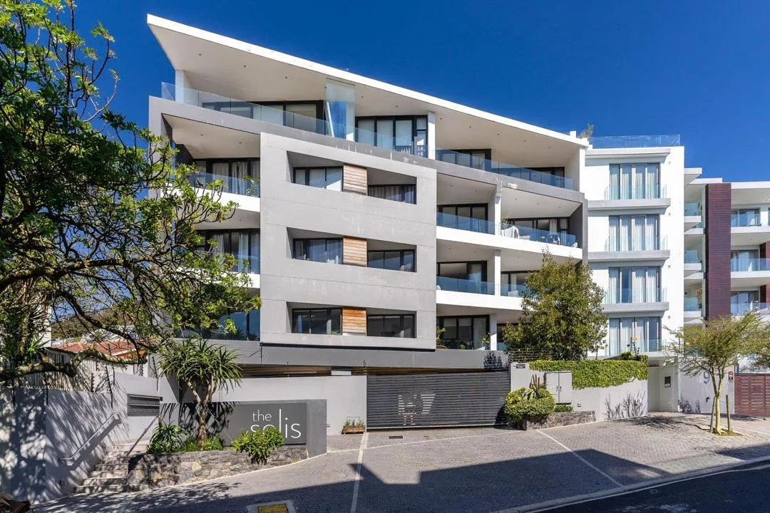 2 Bedroom Apartment / flat to rent in Sea Point
