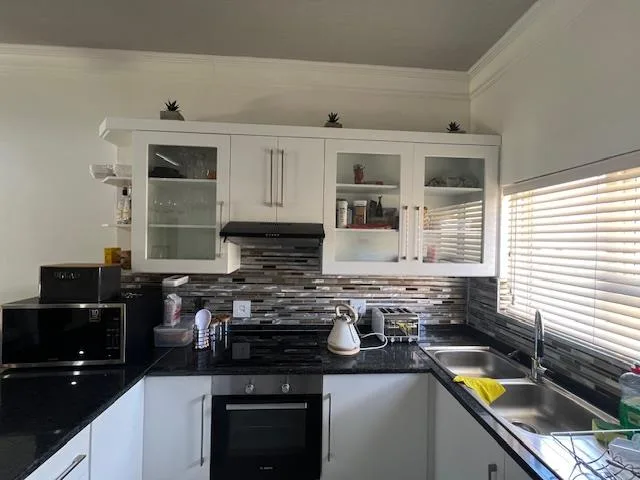3 Bedroom Apartment / flat to rent in Bendor