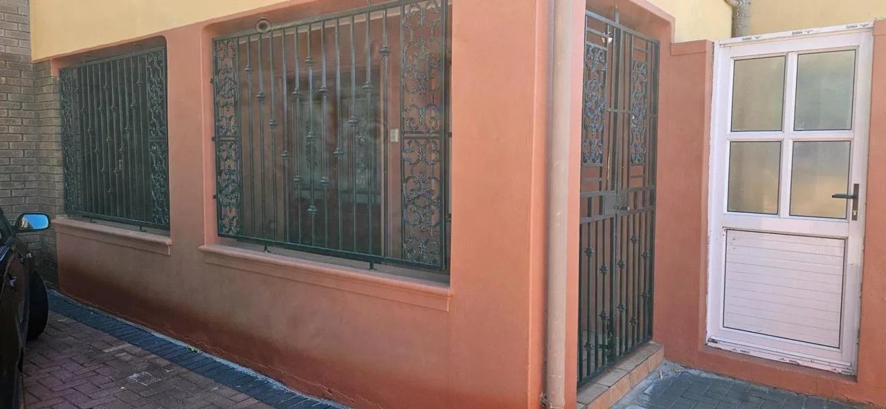 3 Bedroom House to rent in Crawford