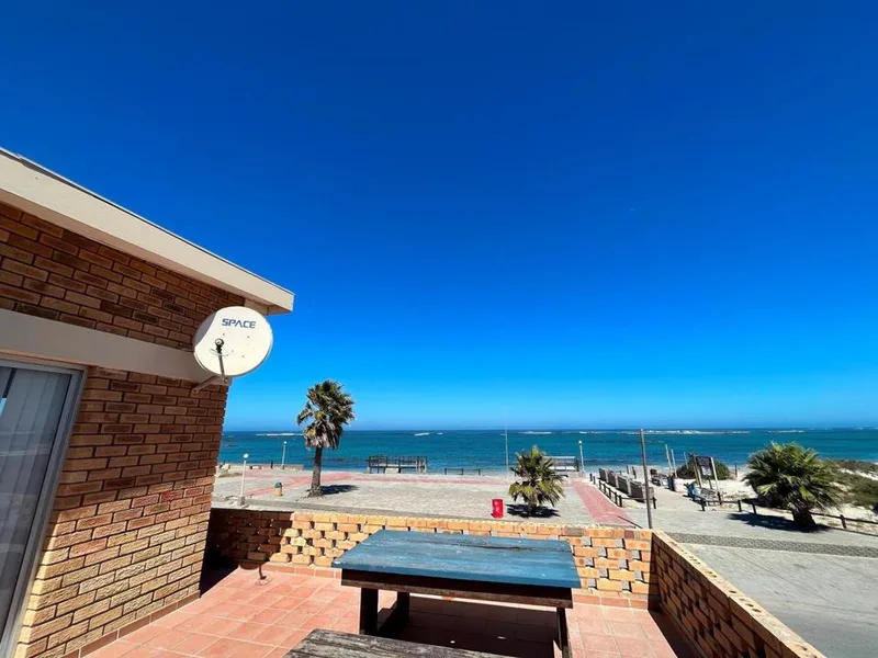 6 Bedroom House for sale in McDougall's Bay