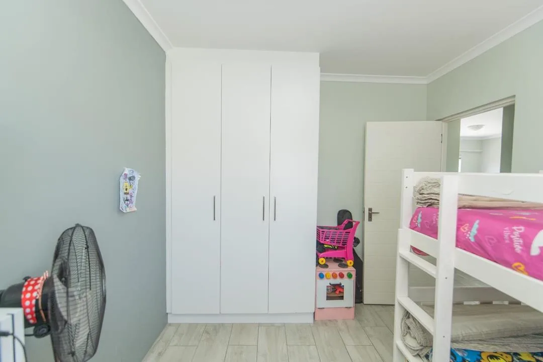 2 Bedroom Apartment / flat for sale in Westering