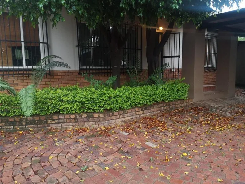 2 Bedroom House to rent in Kilner Park