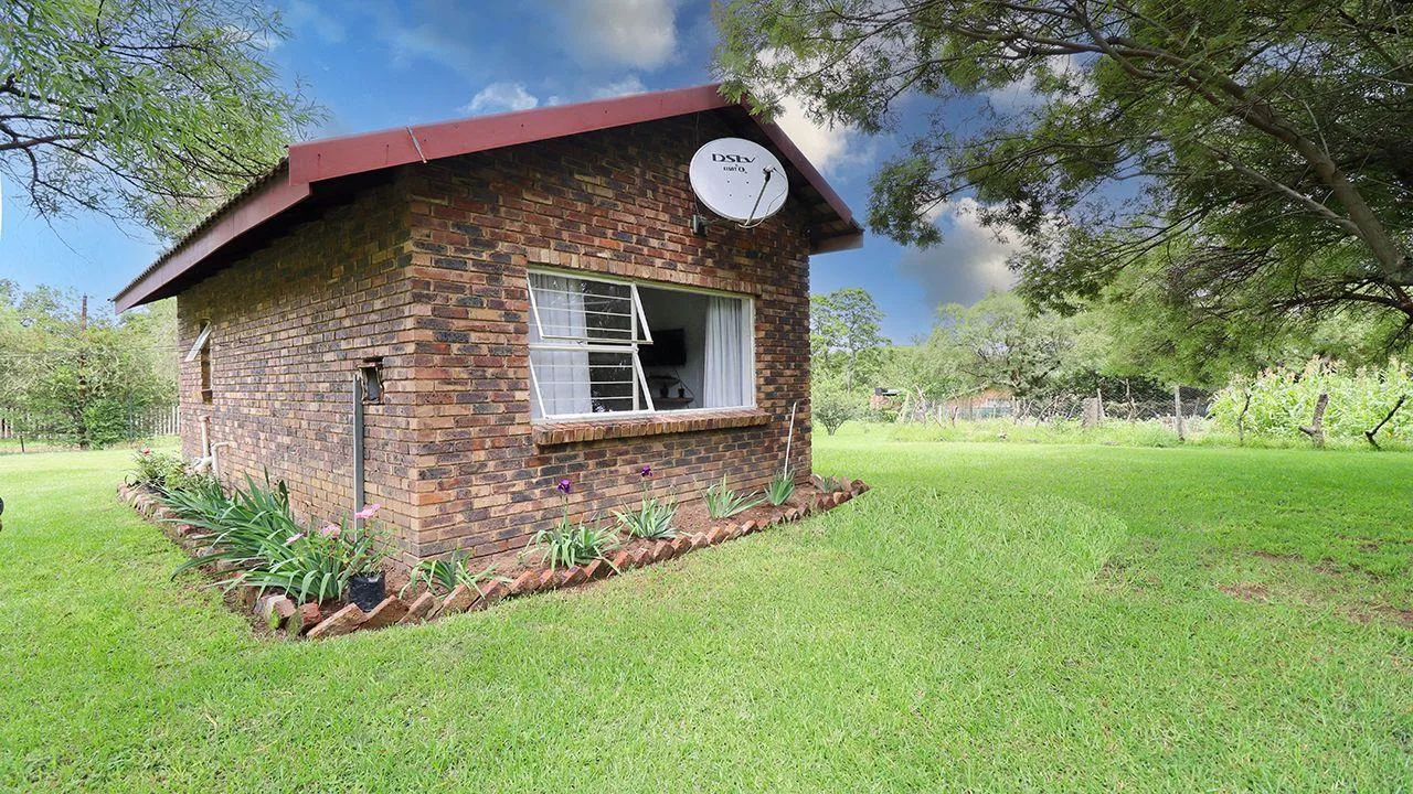 1 Bedroom House to rent in President Park