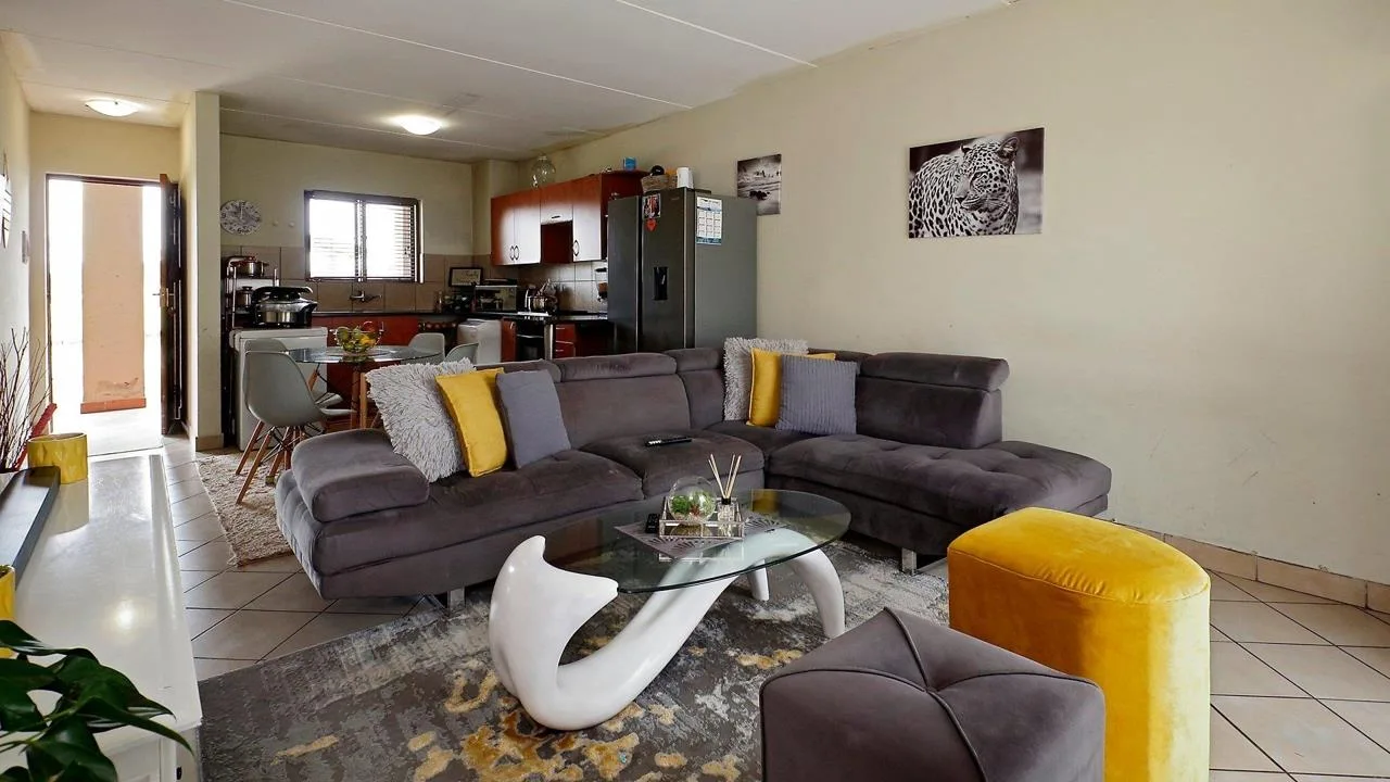 2 Bedroom Apartment / flat for sale in John Vorster Park