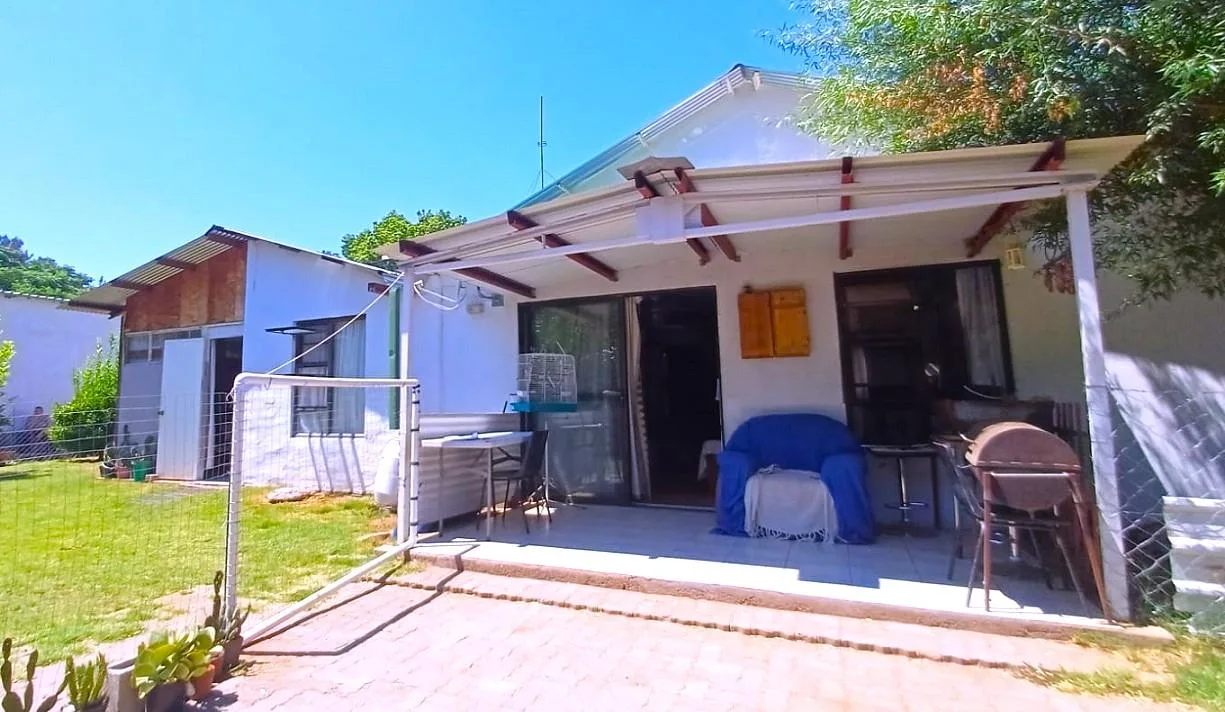 2 Bedroom House for sale in Orania