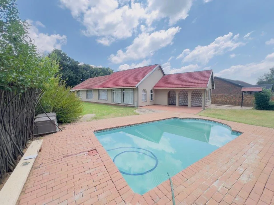 5 Bedroom House to rent in Bester