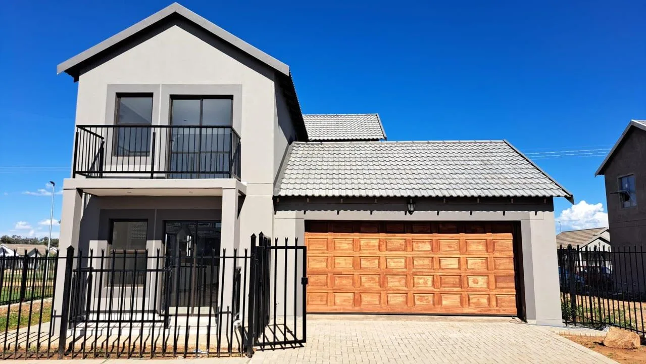 4 Bedroom House for sale in Arcata Estate