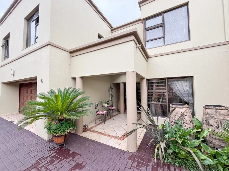 5 Bedroom House for sale in Maraldi Estate